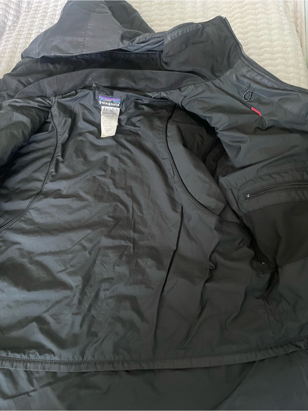 Patagonia Women's Hooded Hybrid Insulated Jacket Black Size Small - Picture 4 of 6